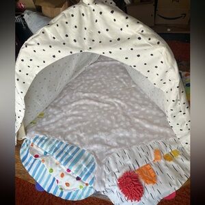 lovevery play gym mat- frame bars, canopy and mat only + travel card holder